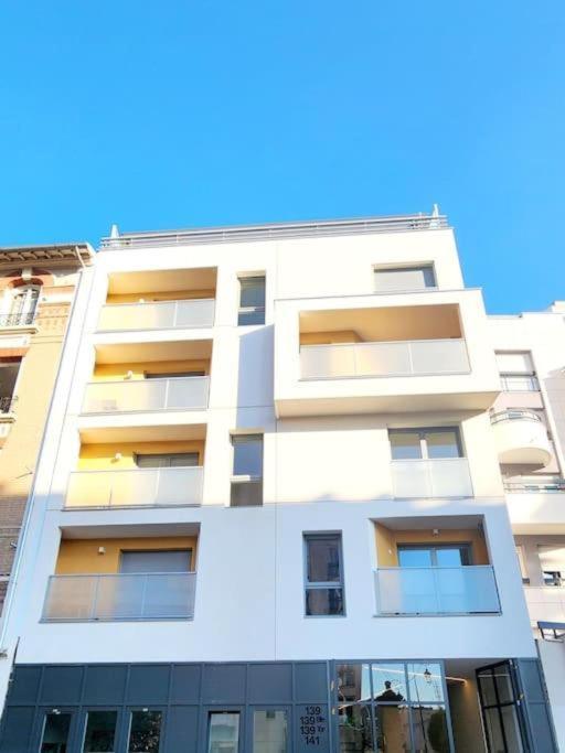 New & Serene II 1 Bedroom Appartement Near La Defense Paris Parking And Fibre Suresnes Exterior photo